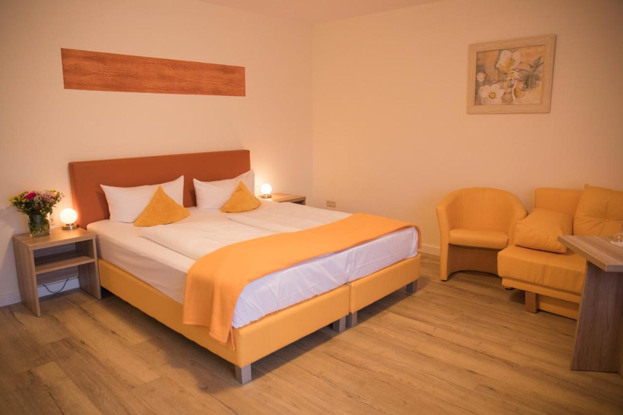 Familienhotel Friedrichshof オーバートルバッハ エクステリア 写真