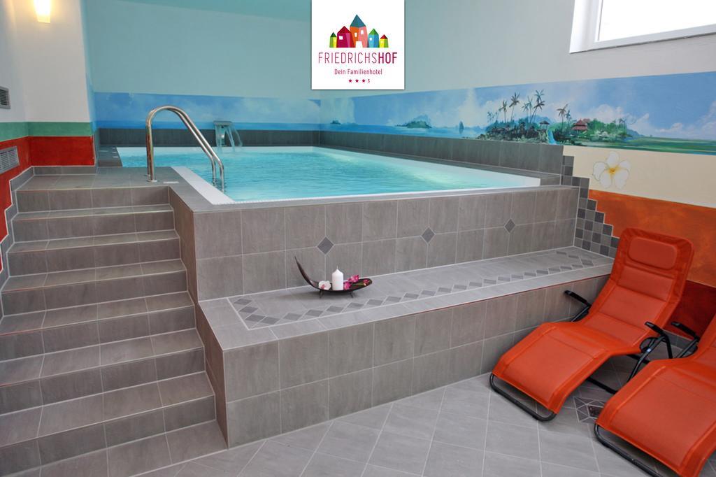 Familienhotel Friedrichshof オーバートルバッハ エクステリア 写真